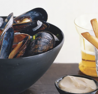 mussels and fries