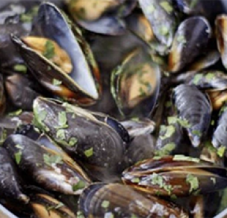 mussels white wine parsley